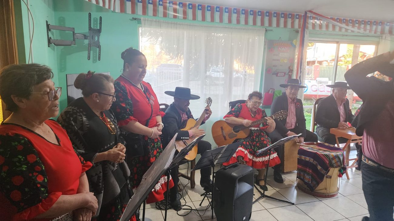 Actividad comunitaria con personas mayores